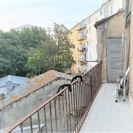 Belle D Et Cuisine Hyper Centre