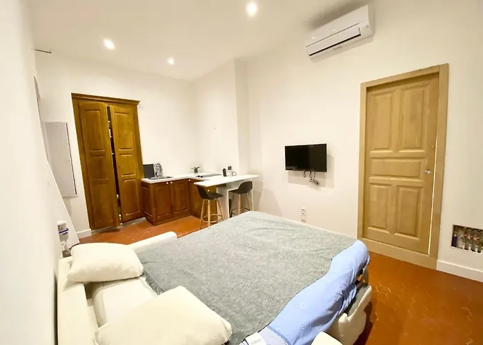 Belle D Hôte Et Cuisine Hyper Centre *